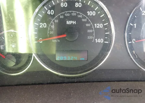 2005 Jeep Grand Cherokee Limited from USA, damaged, VIN 1J4HS58N55C731632